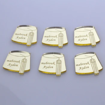 12 adetgrup Sevimli Şapka Altın / Gümüş Ayna Akrilik Özel Kişiselleştirilmiş Kazınmış Bebek İsimleri Vaftiz Parti Etiketleri Dekorasyon İyilik
