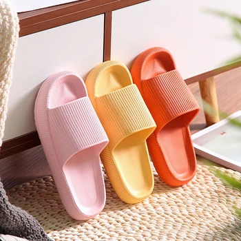 Rahat Konforlu Süper Yumuşak Sandalet Ev Terlik Düz Renk Kalın Tabanlı Antiskid Sandalet Açık Banyo kaymaz Ayakkabı